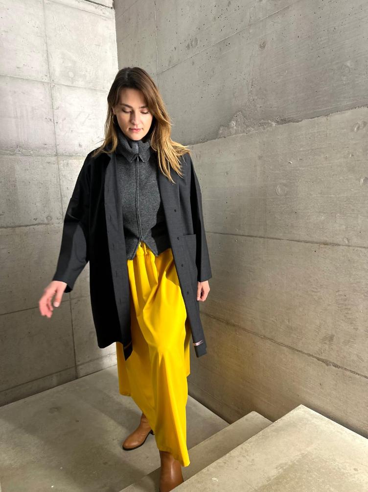 M27 Mantel Kim in Wolle